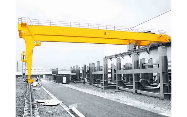 18TWʽW(bio)T(mn)ʽؙC(j) 18t European standard semi-gantry crane